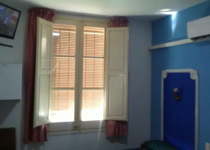 Hostal Porta De Ferro